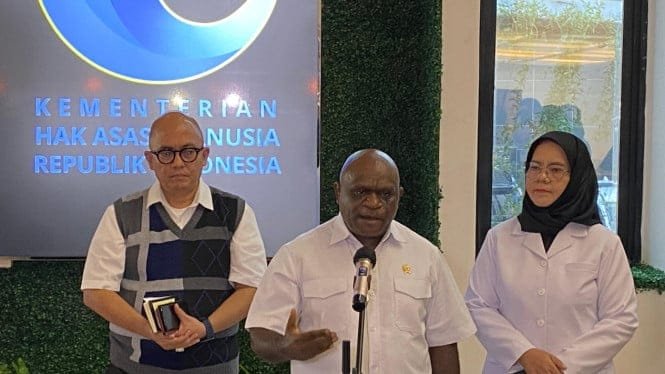 6819db1d943c6-menteri-natalius-pigai-soal-siswa-di-barak-militer-komnas-ham-tak-merujuk-uu-apapun_665_374.jpg