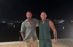 ‘Yot Nether’ de Connor McGrigo, David Beckham and Sons, se posan como estrellas de UFC con Romeo y Cruise