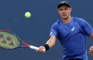 Kamil Majorjak se reunió con el ventilador abierto de los Estados Unidos que jadeó gorras