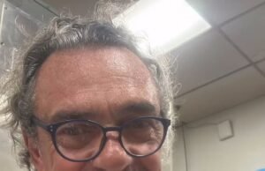 El famoso jefe de California es enviado sensacional por haber robado tres bancos el mismo día.