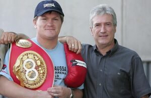 Padre “ con el corazón roto ” de Ricky Hatton está en problemas y rara vez en su teléfono después de la impactante muerte de su hijo a la edad de 46 años, reveló que la leyenda devastada del Phil Taylor Darts