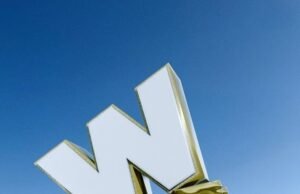 Bill Belichick se burló de la foto viral Jordon Hudson del equipo universitario que venció a UNC