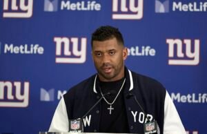 Los fanáticos gigantes piden que Russell Wilson sea puesto en el banco después de su impactante “fusión” contra los jefes