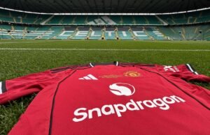 Camisa de Man Utd Legends vs. Celtic up para la subasta Matchwarts