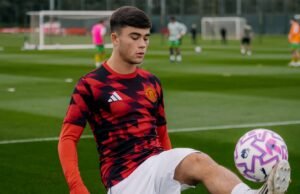 Harry Amas se unió a Sheffield el miércoles en préstamo de la temporada 2025 26