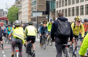 El Dr. Hutch deplora el final de los videos de Jeremy Vines Twitter