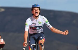 De vuelta a España, etapa 17: Giulio Pellizzari gana en la cima del El Moriro Alto para la primera victoria profesional