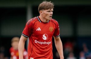 El préstamo de Ethan Anis se unió a Fleetwood Town el 1 de septiembre de 2025