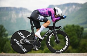 Marlen Reusser apunta a la medalla de tiempo horaria del Campeonato Mundial después de preparar la enfermedad