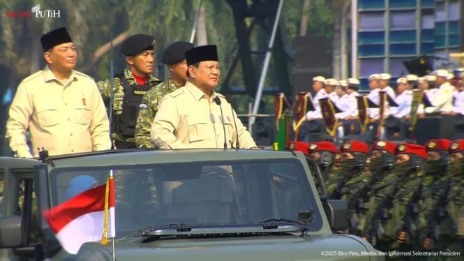 68e1d71309546-presiden-ri-prabowo-subianto-di-hut-ke-80-tni_665_374.jpg