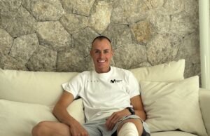 El líder del Movistar, Enric Mas, camino de la recuperación tras abandonar el Tour de Francia y perderse la mitad de la temporada 2025 por tromboflebitis