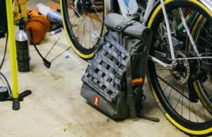 Voy al trabajo en bicicleta todo el año. Estos son mis mejores consejos para que sea realmente agradable durante los oscuros meses que se avecinan.