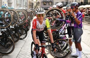 “Empezar de la nada y encontrar mi propio camino” – Louis Meintjes reflexiona sobre 13 años de carreras después de decir adiós a Il Lombardia