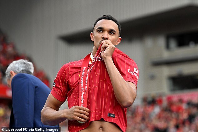 Trent Alexander-Arnold revela cómo reaccionará si los fanáticos del Liverpool lo abuchean, y el papel de Jude Bellingham en su traslado al Real Madrid, antes del emotivo regreso a Anfield