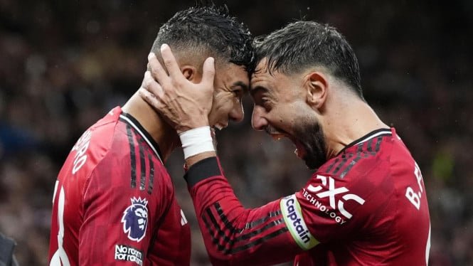 68cf2527cc890-pemain-manchester-united-bruno-fernandes-dan-casemiro_665_374.jpg