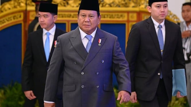 1767149289_6945205768d23-presiden-prabowo-subianto-tengah_665_374.jpg