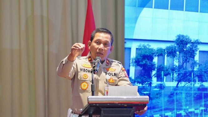 68c7fb4c82466-dirregident-korlantas-polri-brigjen-wibowo_665_374.jpg