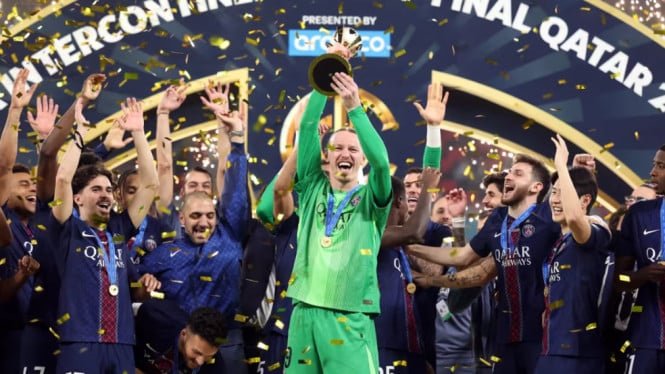 6943260876baf-psg-juara-piala-interkontinental-2025_665_374.png