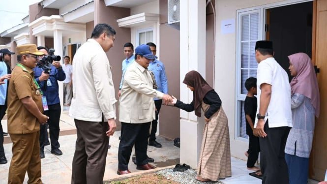 69466553b5a6a-presiden-prabowo-akad-massal-puluhan-ribu-unit-kpr-flpp-2025_665_374.jpg