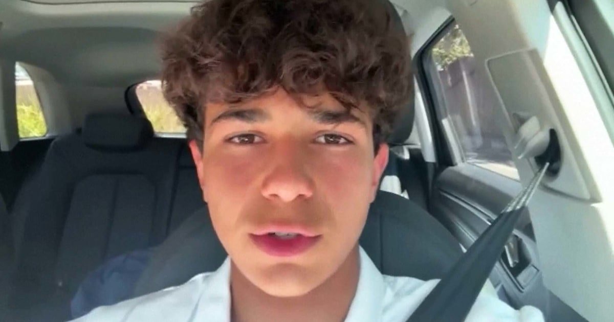 Adolescente australiano se opone a la prohibición de las redes sociales