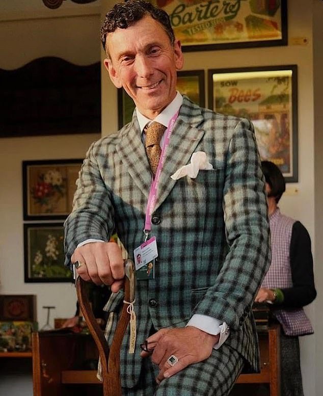 Hallan cuerpo durante la búsqueda del ‘querido amigo’ de Kate Bush que se metió en problemas en el agua el día de Navidad