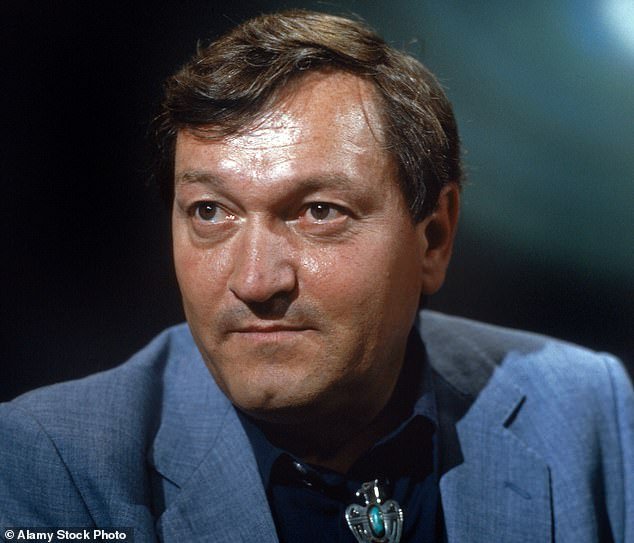 105748315-15489579-Erich_von_Daniken_was_the_godfather_of_extraterrestrial_conspira-a-15_1769118861285.jpg