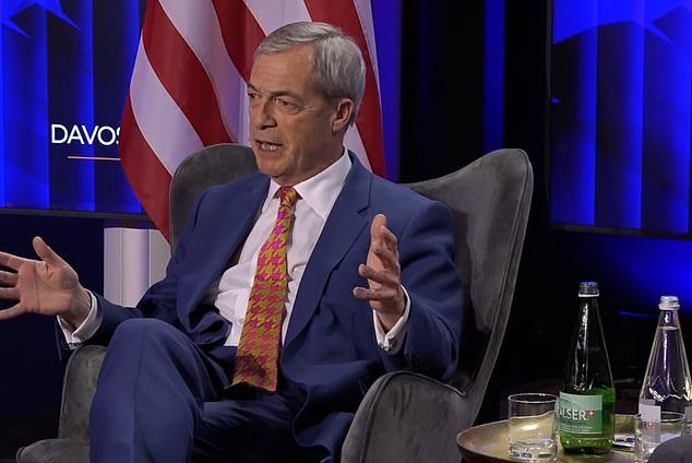 Nigel Farage, partidario de Trump, dice que el presidente se equivocó al lanzar un ataque “injusto” contra el Reino Unido y la OTAN por el esfuerzo bélico en Afganistán