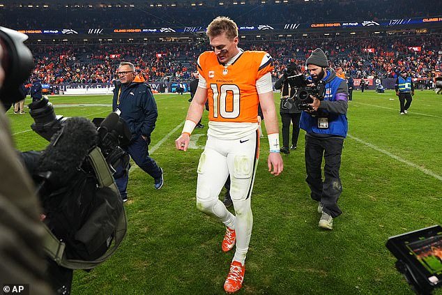 Se revela la fecha de regreso de Bo Nix mientras la estrella de los Denver Broncos se somete a una cirugía de tobillo después de una desgarradora lesión en los playoffs