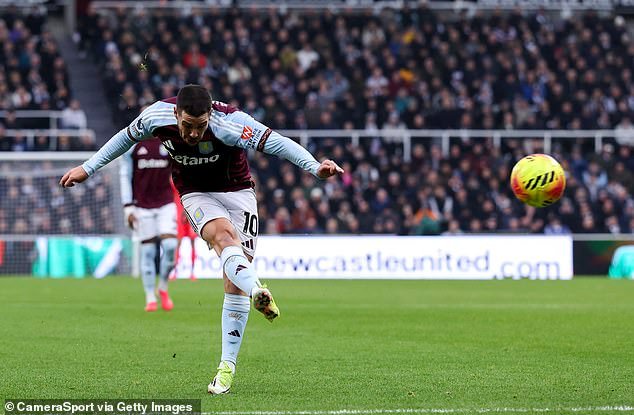 Newcastle – Aston Villa 0-2: Los visitantes parecían aspirantes al título en una victoria dominante: fueron técnica y tácticamente superiores al equipo derrotado de Eddie Howe, escribe CRAIG HOPE