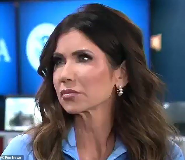 Kristi Noem evita preguntas cruciales sobre si Alex Pretti estaba desarmado antes de que la Patrulla Fronteriza lo matara a tiros