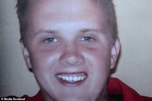 Hombre mutilado hasta la muerte mientras cuidaba a su perro XL Bully mientras una madre desconsolada exige responsabilidad