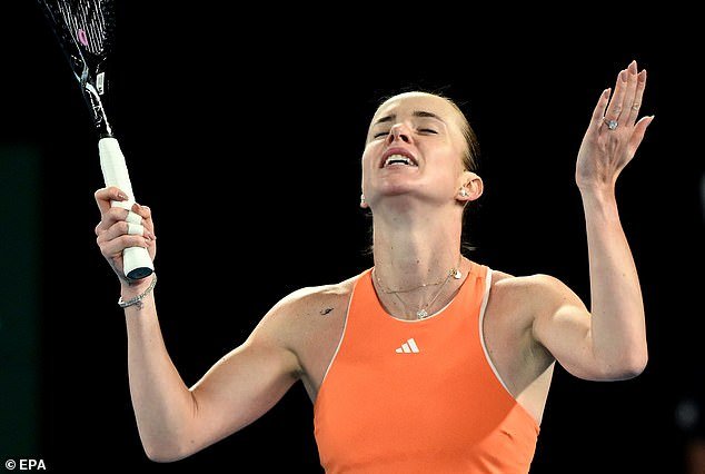 La estrella rusa genera controversia en el Abierto de Australia después de NEGARSE a estrechar la mano de su oponente ucraniano