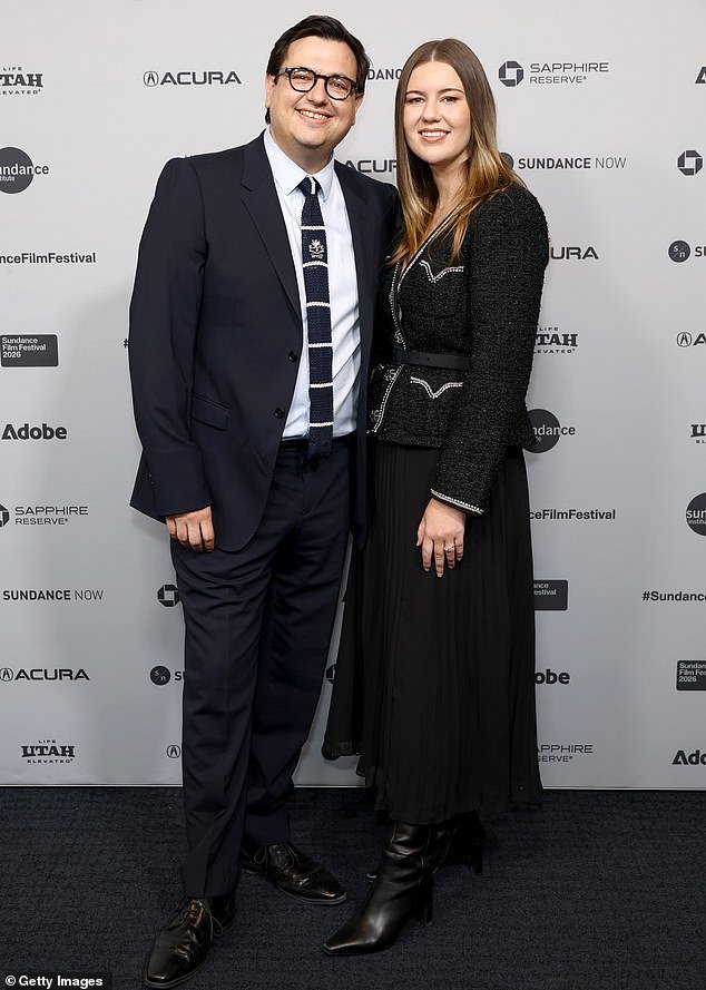 Brittany Higgins en bancarrota fotografiada en el Festival de Cine de Sundance durante un viaje a Estados Unidos, mientras los abogados de la ex jefa Linda Reynolds emiten una severa advertencia