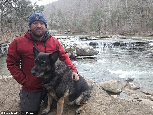 Un hombre con una enfermedad terminal, de 39 años, caminó hacia el océano después de que un perro anciano muriera, dice una familia desconsolada