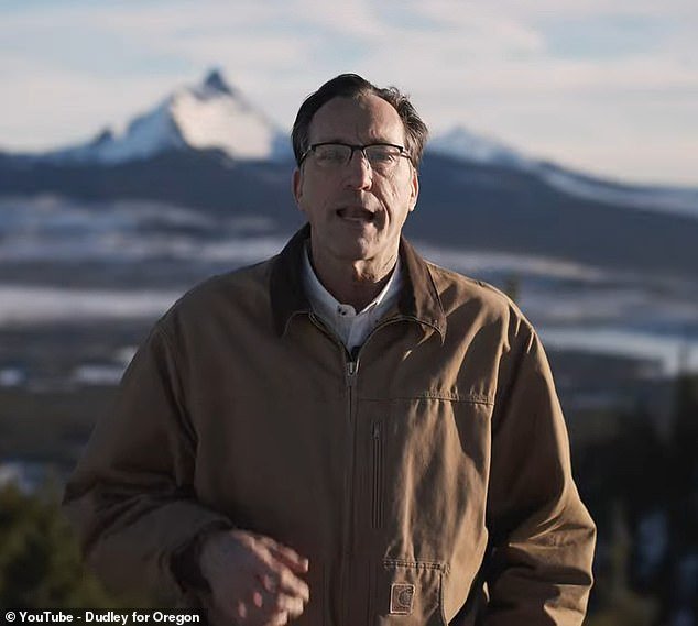 La ex estrella de la NBA Chris Dudley entra en la carrera por gobernador de Oregón mientras las casas de apuestas responden con una apuesta humillante
