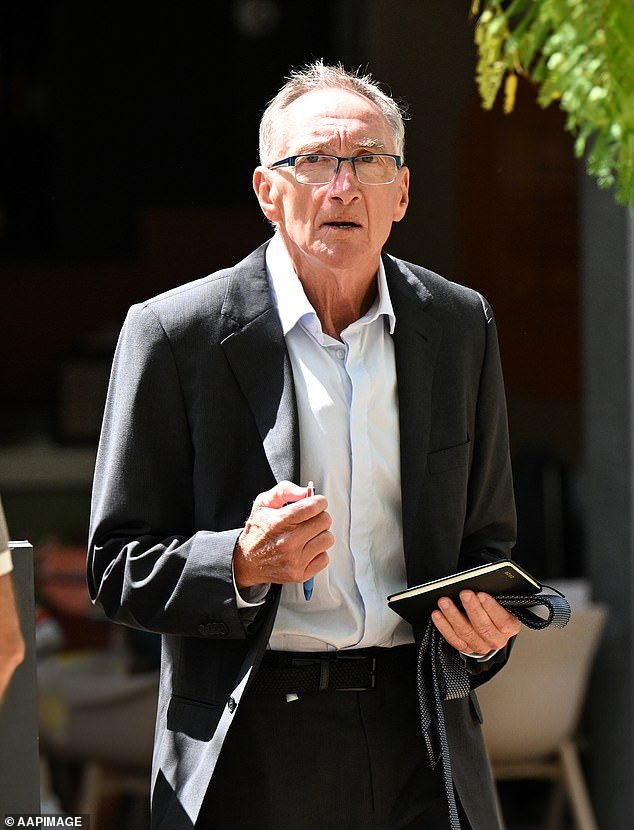 Footy Great descubre si lo envían de nuevo tras las rejas por delitos de drogas tras cumplir ocho años de prisión por intentar contrabandear 500 kg de cocaína