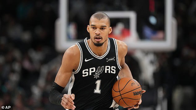 La superestrella de la NBA Victor Wembanyama critica a ICE por ‘asesinar a civiles’ en Minneapolis: ‘¡Estoy horrorizado!’