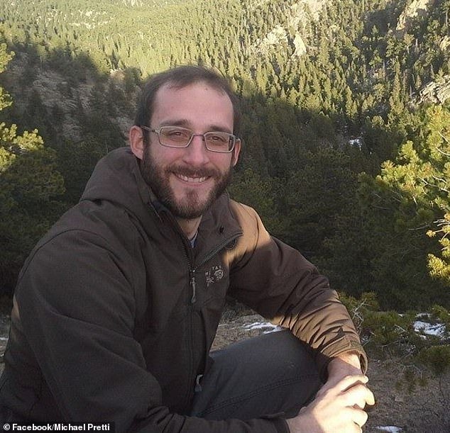 La familia de Alex Pretti contrata al exfiscal que ayudó a condenar a Derek Chauvin por el asesinato de George Floyd, luego de que un nuevo video muestra a una enfermera muerta atacando a policías