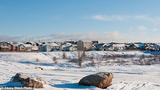 Tierras tribales canadienses completamente bloqueadas después de que un tiroteo masivo dejara varios muertos