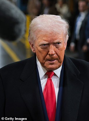 Funcionarios de Trump mantienen conversaciones secretas con separatistas canadienses a costa de una ruptura