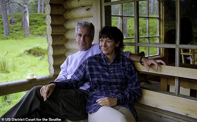 Impresionante giro de Epstein cuando Ghislaine Maxwell afirma que 29 amigos hicieron ‘acuerdos secretos’ con el Departamento de Justicia