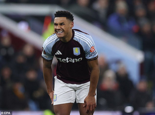 Aston Villa 3-2 RB Salzburg: el miedo a la lesión de Ollie Watkins ensombrece el emocionante regreso de la Europa League, escribe TOM COLLOMOSSE