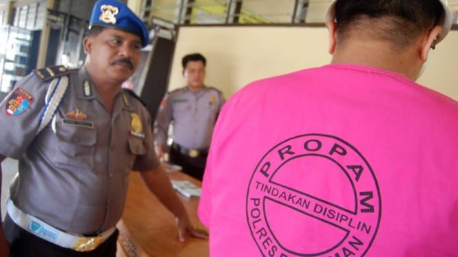 Acusado de vender bizcochos anticuados, Propam examina ahora la suerte de Aiptu Ikhwan