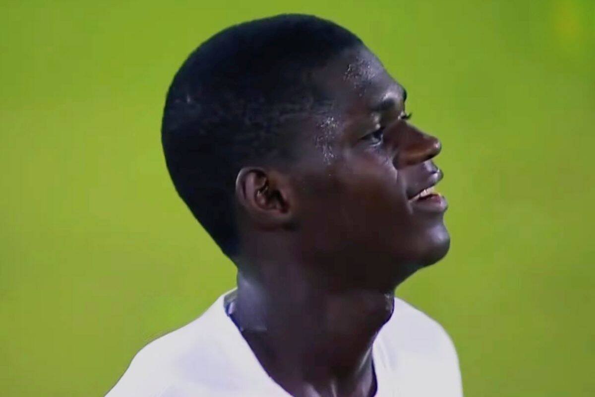 El Liverpool encuentra un ‘problema menor’ con el examen médico del nuevo defensor, pero ya se ha fijado la fecha de entrenamiento