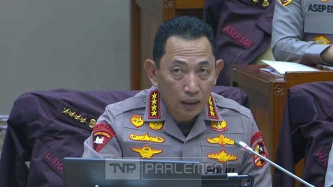 La afirmación del general Sigit de que sería mejor ser destituido del cargo de Jefe de la Policía Nacional y convertirse en agricultor que servir como Ministro de Policía.