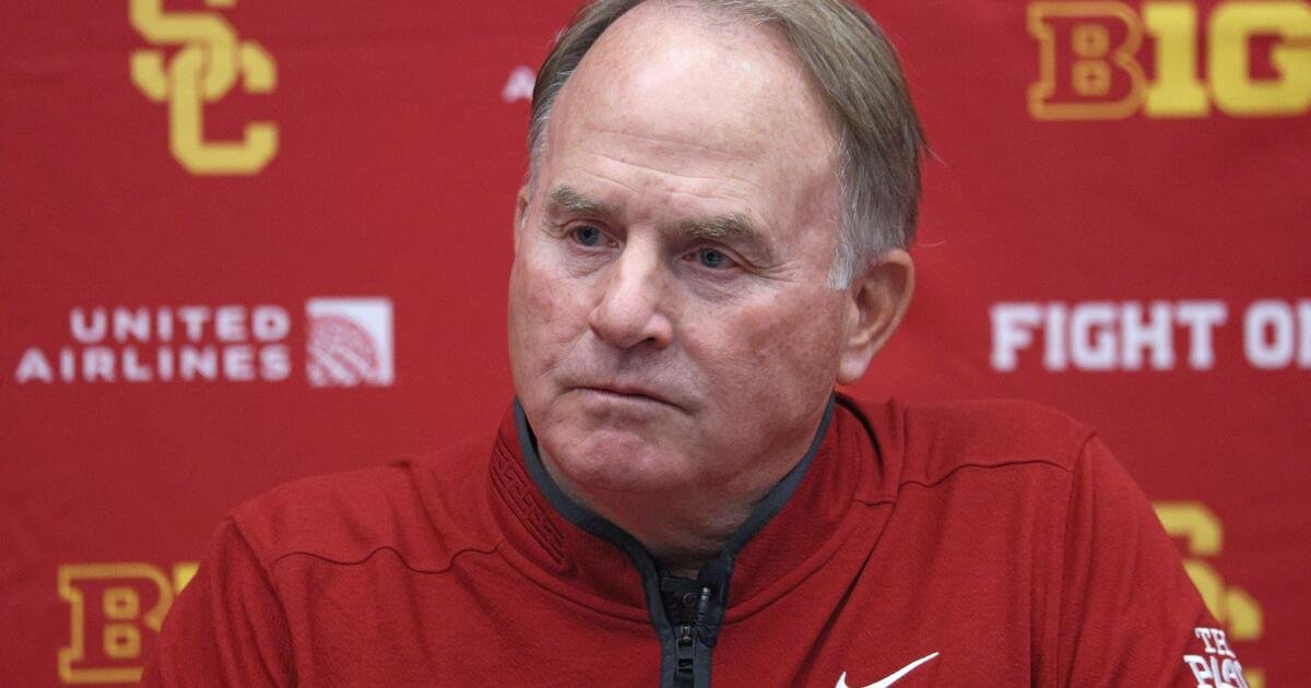 El nuevo coordinador defensivo de la USC, Gary Patterson, expone su visión para la defensa de los Trojans