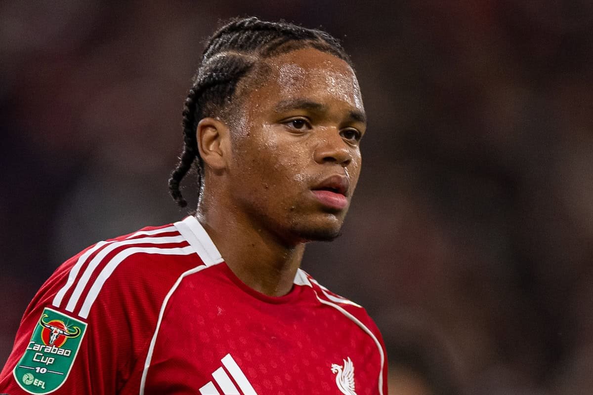 Rio Ngumoha juega 2 partidos en 24 horas y el Liverpool U21 encuentra al ganador del último tiro