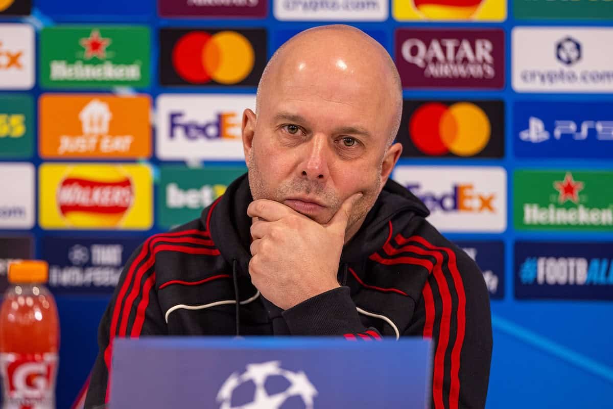 Arne Slot es conocido por su franca honestidad, pero no se hace ningún favor