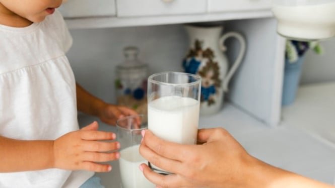 5 cosas a considerar al elegir la leche infantil, estos son los nutrientes que debes tener