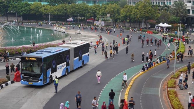 Transjakarta no juega en la mejora de los recursos humanos, el director general y su equipo reciben una lluvia de premios